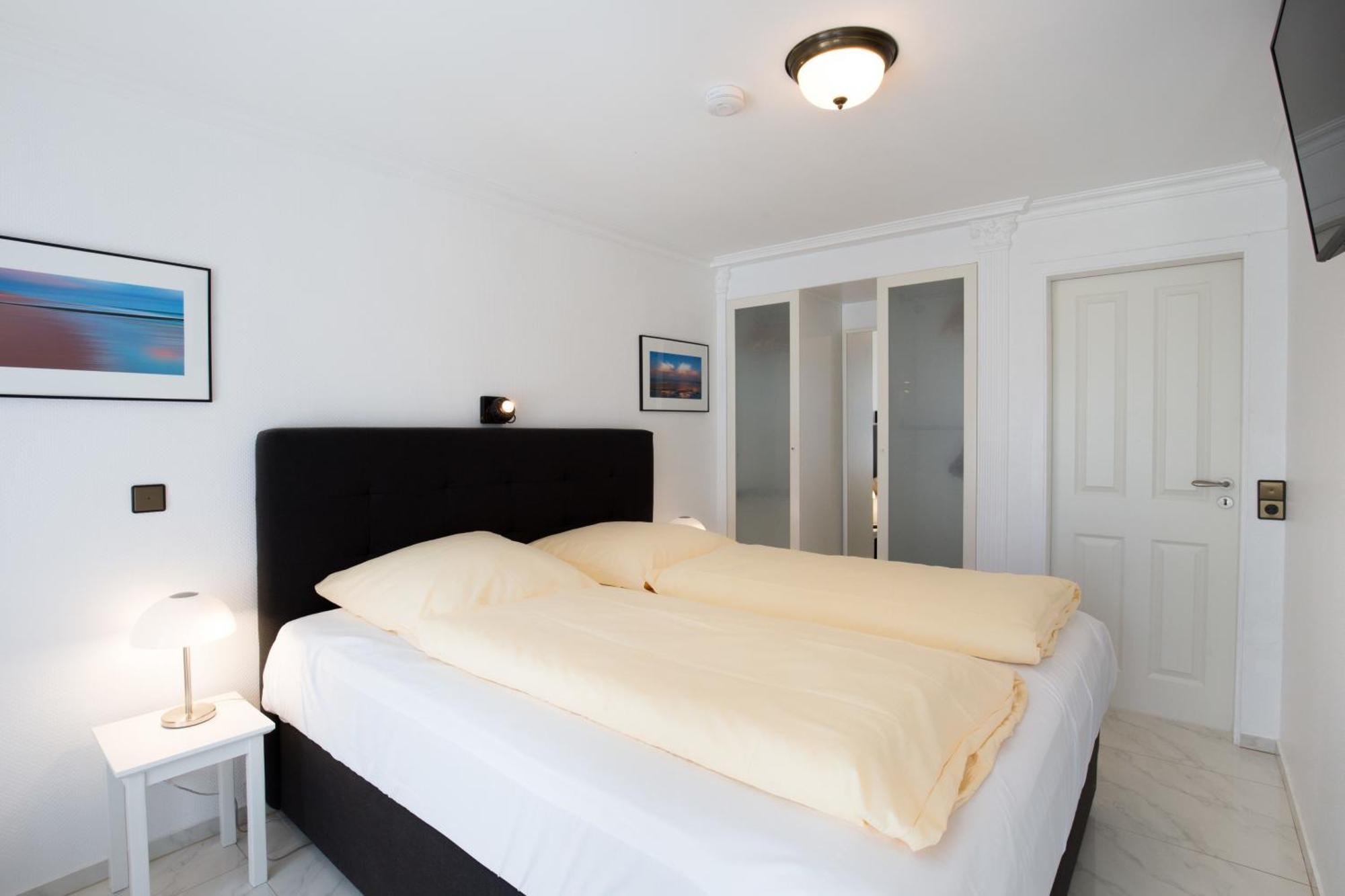 Windeby 7t Apartment *
